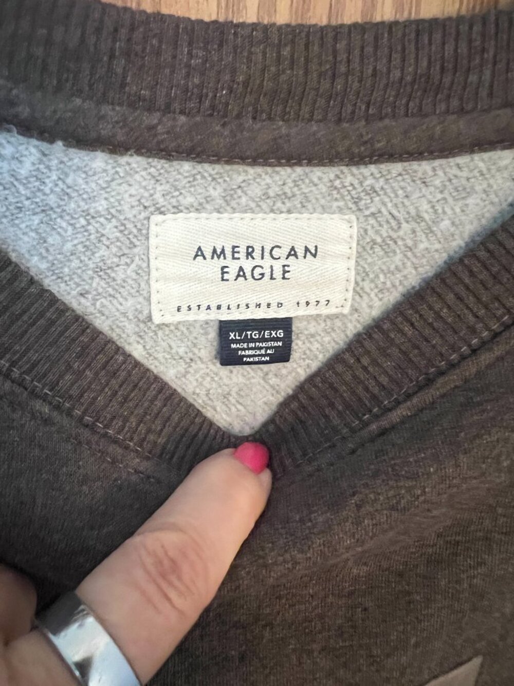 American Eagle "London" Sweatshirt - Picture 2 of 2